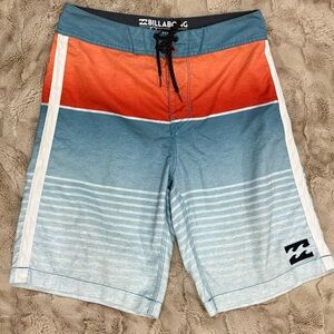 BILLABONG Men's Boardshorts ALL DAY
FADED - size 30